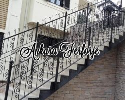 Ferforje Bahce Merdiveni