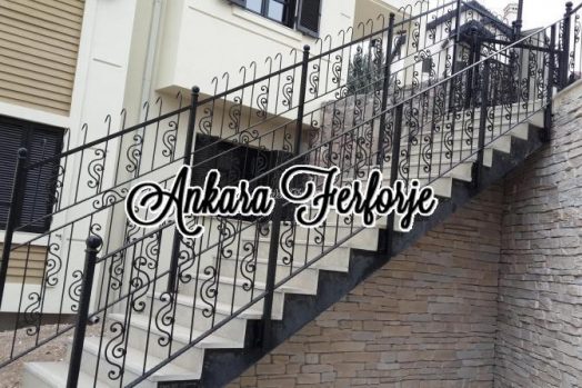 Ferforje Bahce Merdiveni